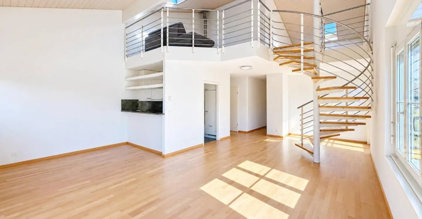Very nice duplex apartment - Photo 2 of 12