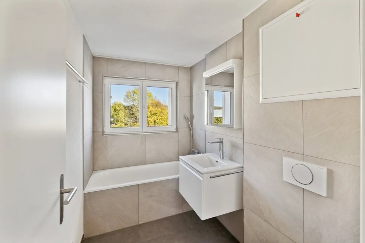 Moderne Wohnung mit grossem Balkon - Foto 10 von 10