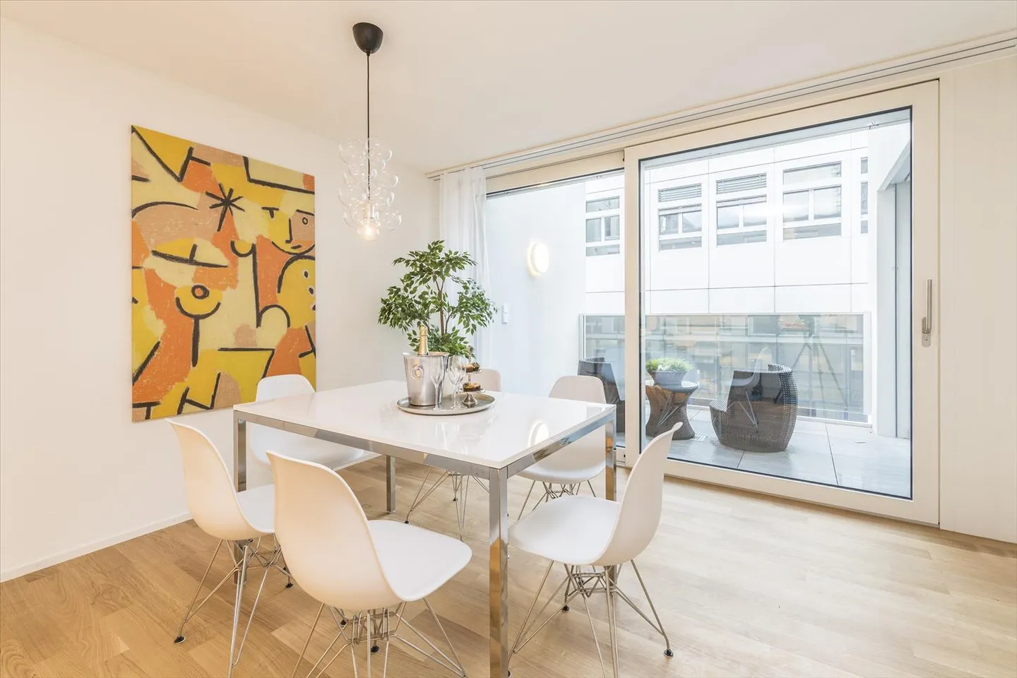 Appartement 2.5 pièces - Foto 2 von 6