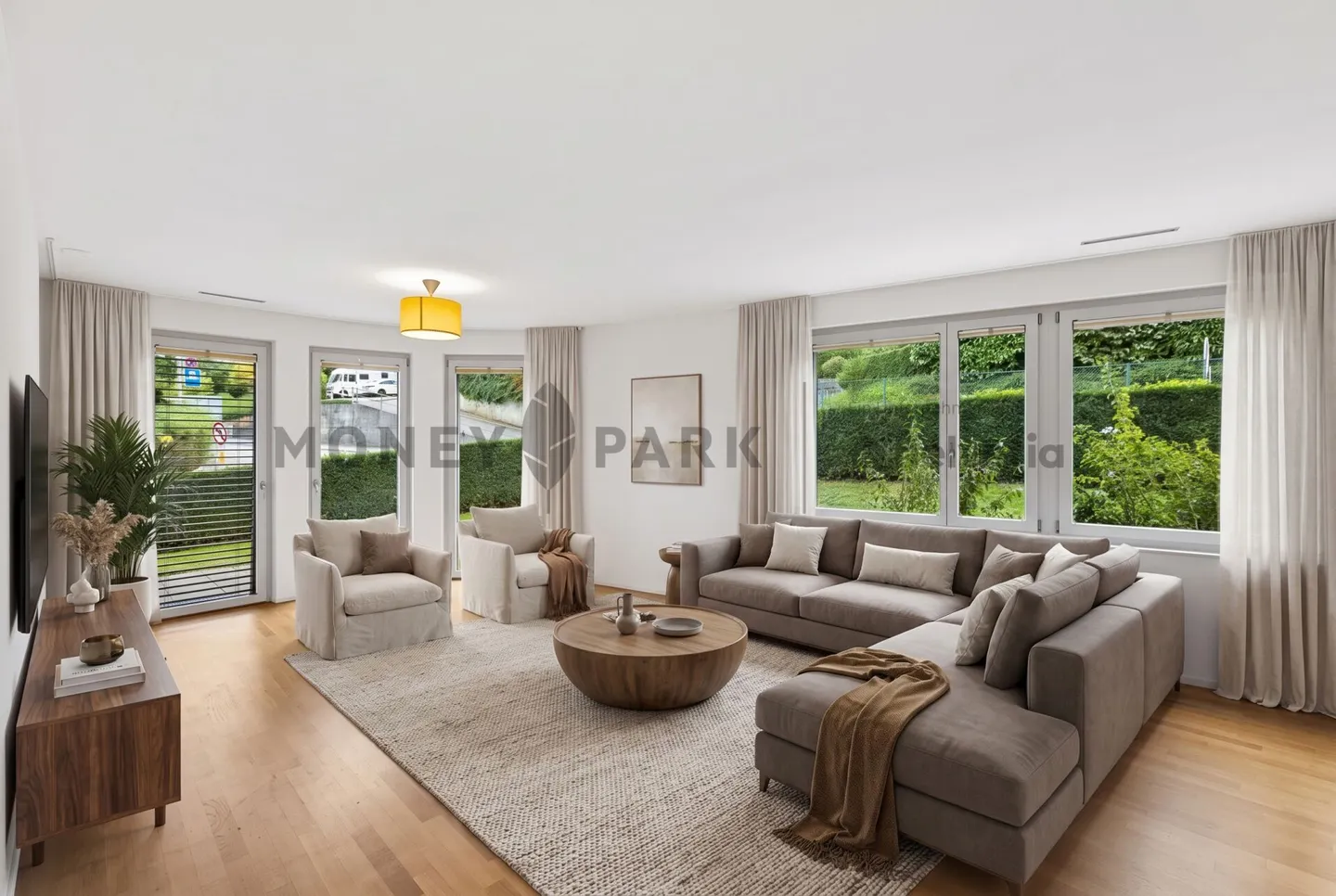 Attractive 4.5-room garden apartment with generous outdoor area - Photo 3 of 11