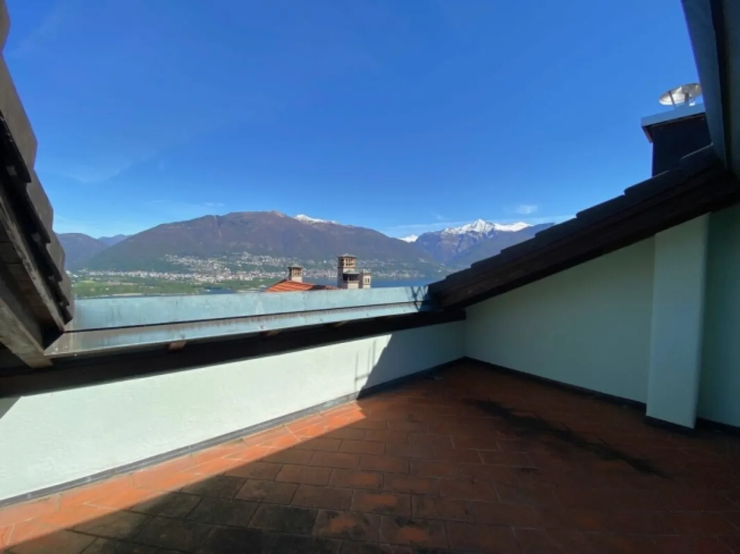 Casa unica in Ticino nel centro del villaggio - Foto 3 di 9