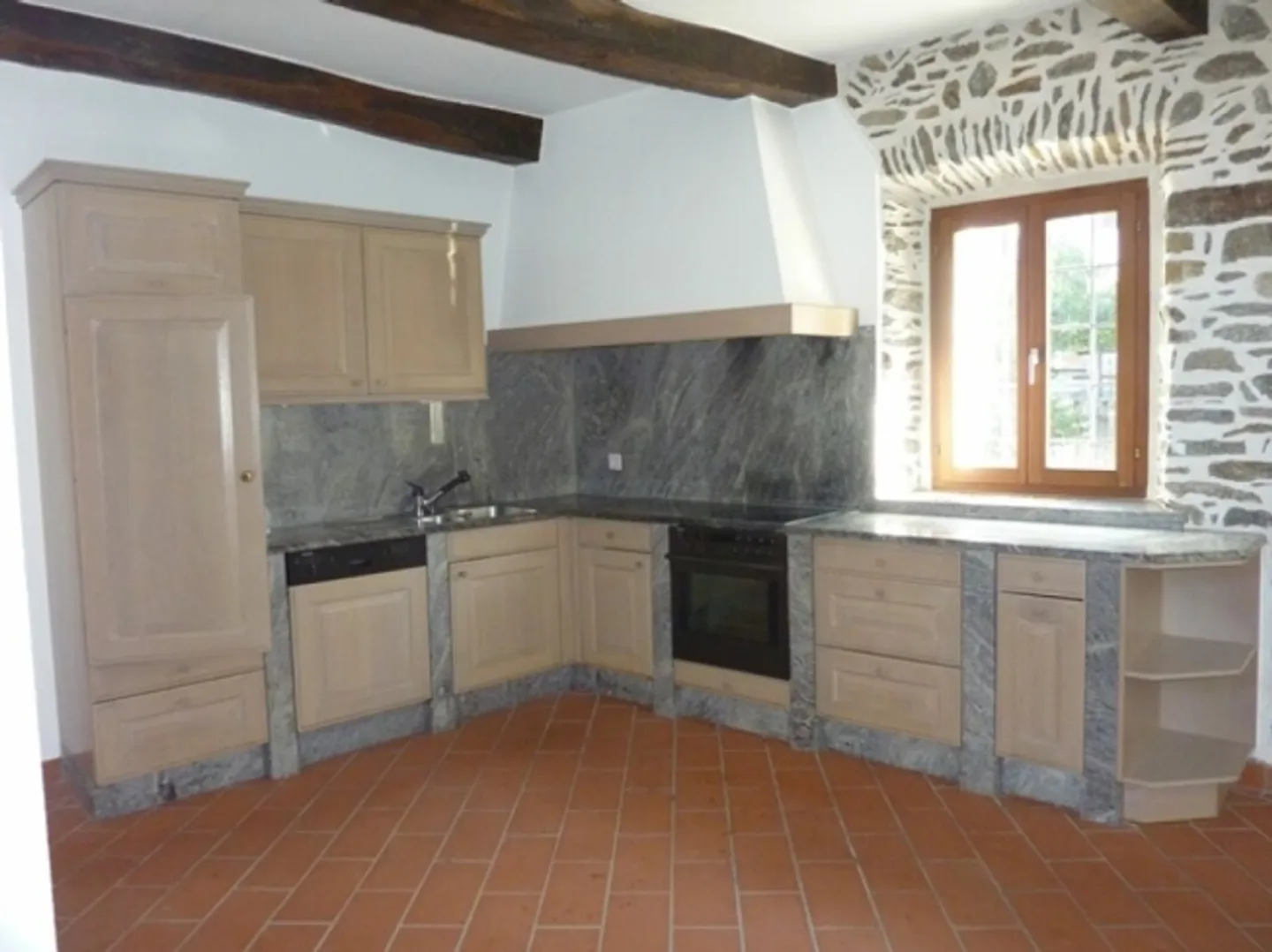 Casa unica in Ticino nel centro del villaggio - Foto 6 di 9