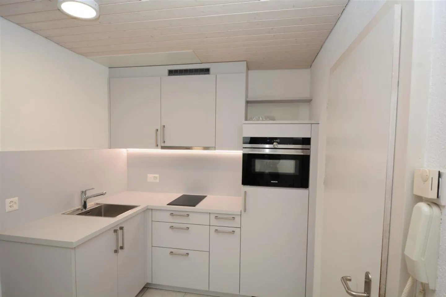 AUSBLICK INS GRÜNE | GEMÜTLICH | LÄNDLICH - Photo 2 of 4