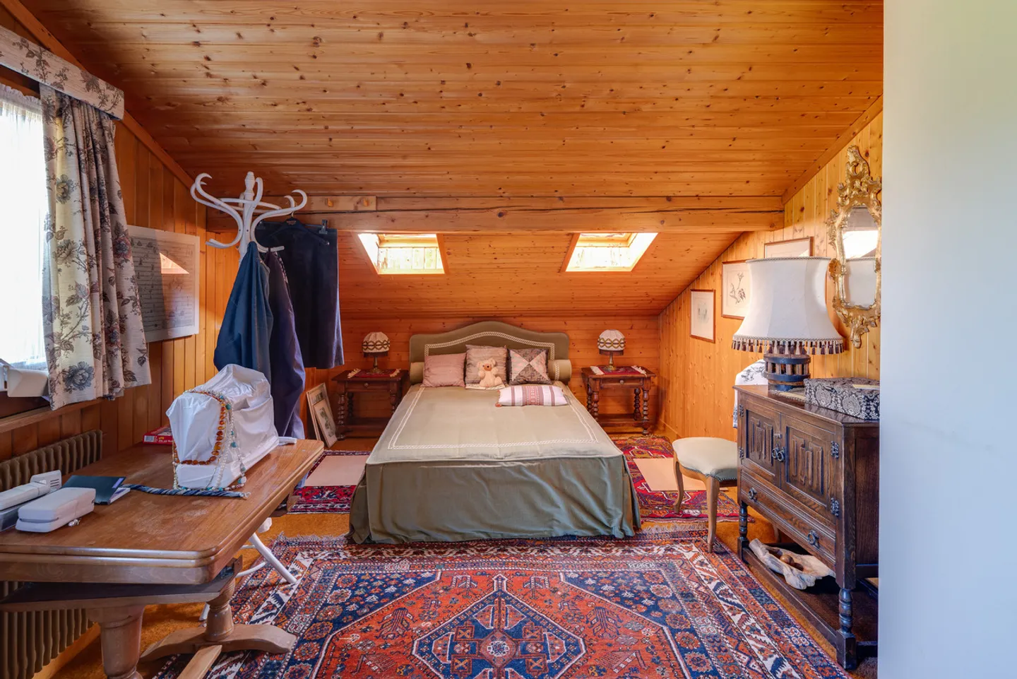Charmante maison individuelle de 6,5 pièces avec un espace généreux et un jardin bien entretenu - Photo 14 sur 21