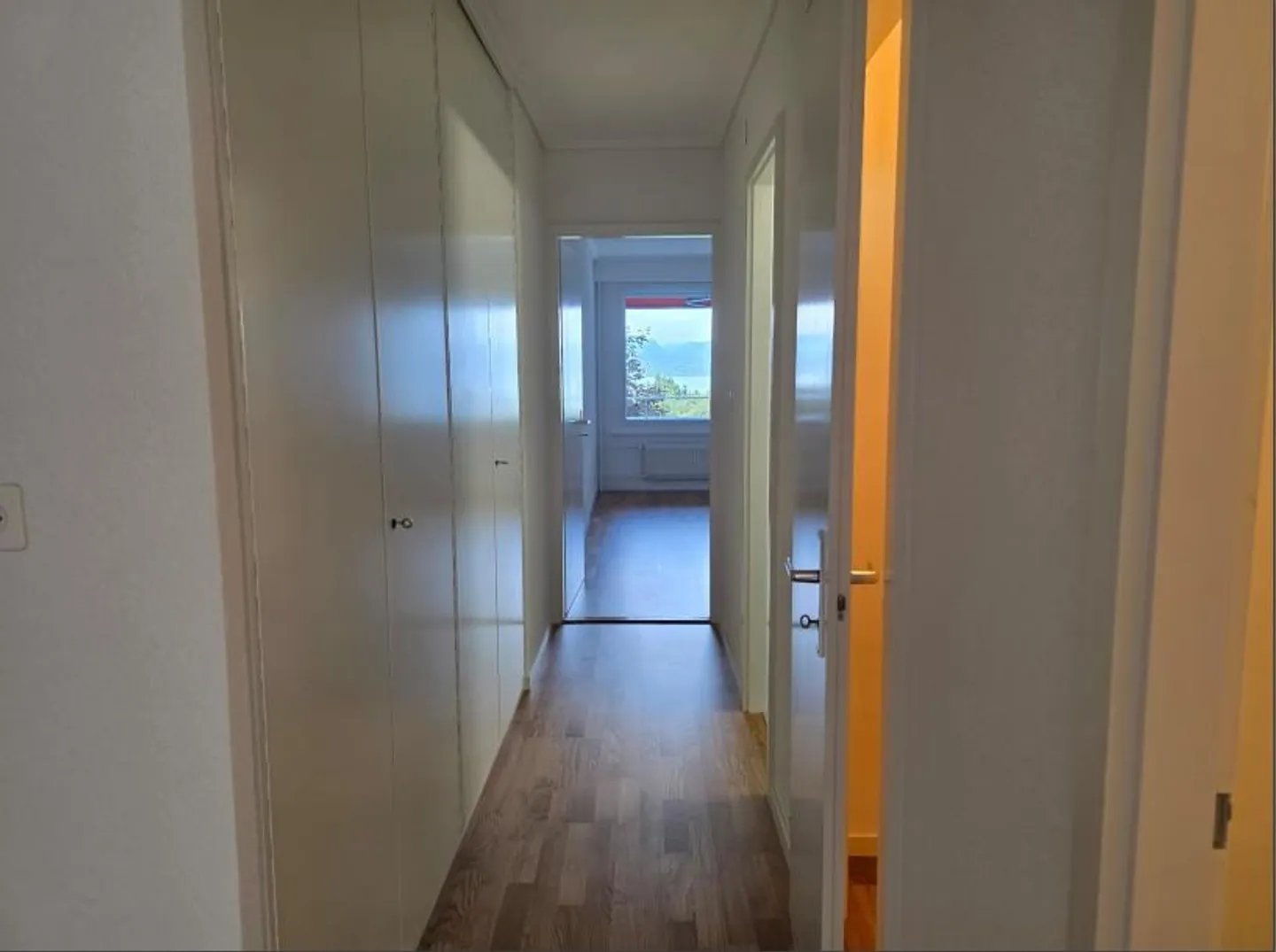 Zu vermieten - Schönes 4,5-Zimmer-Apartment in Lausanne - Foto 9 von 10