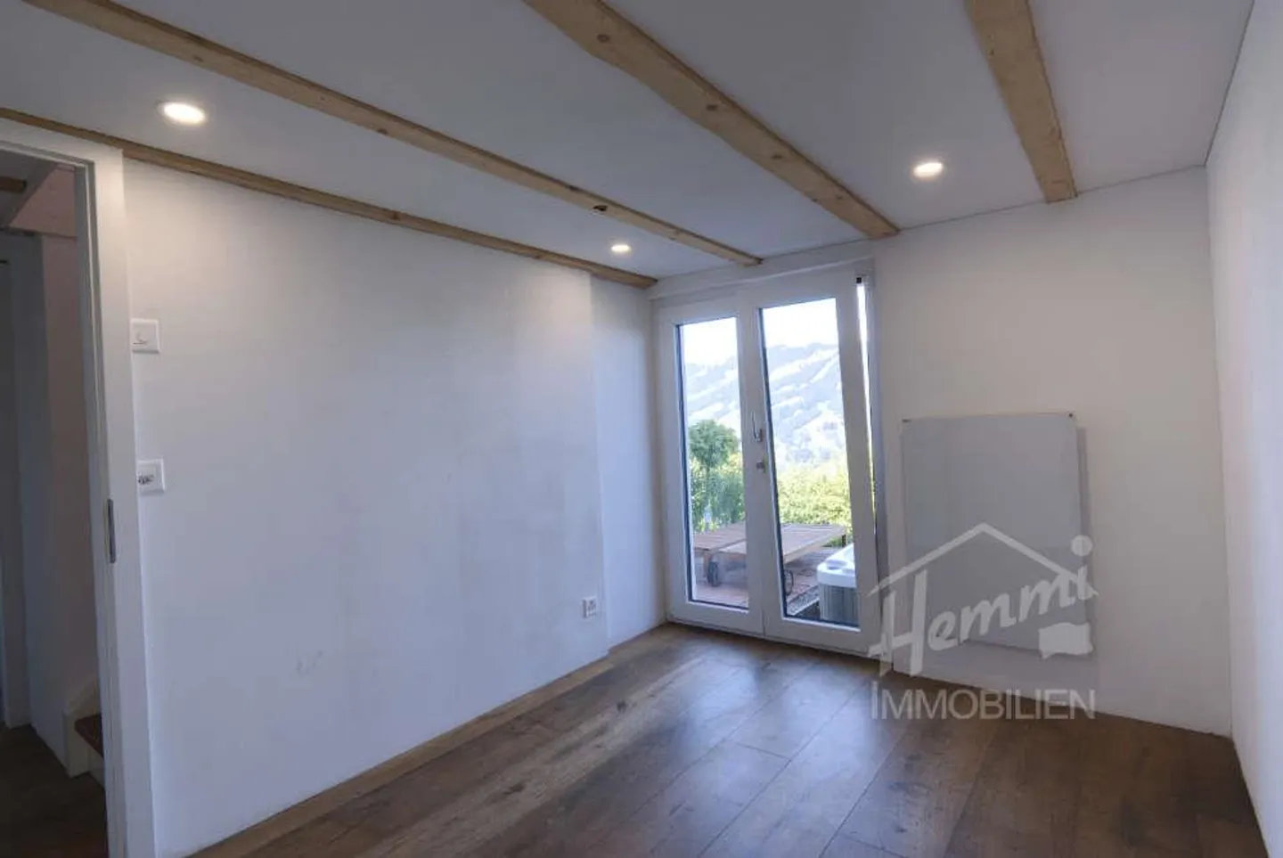 Mountain Jewel with Dreamlike View - Photo 10 of 28