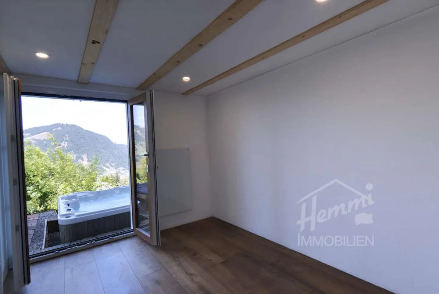 Mountain Jewel with Dreamlike View - Photo 12 of 28
