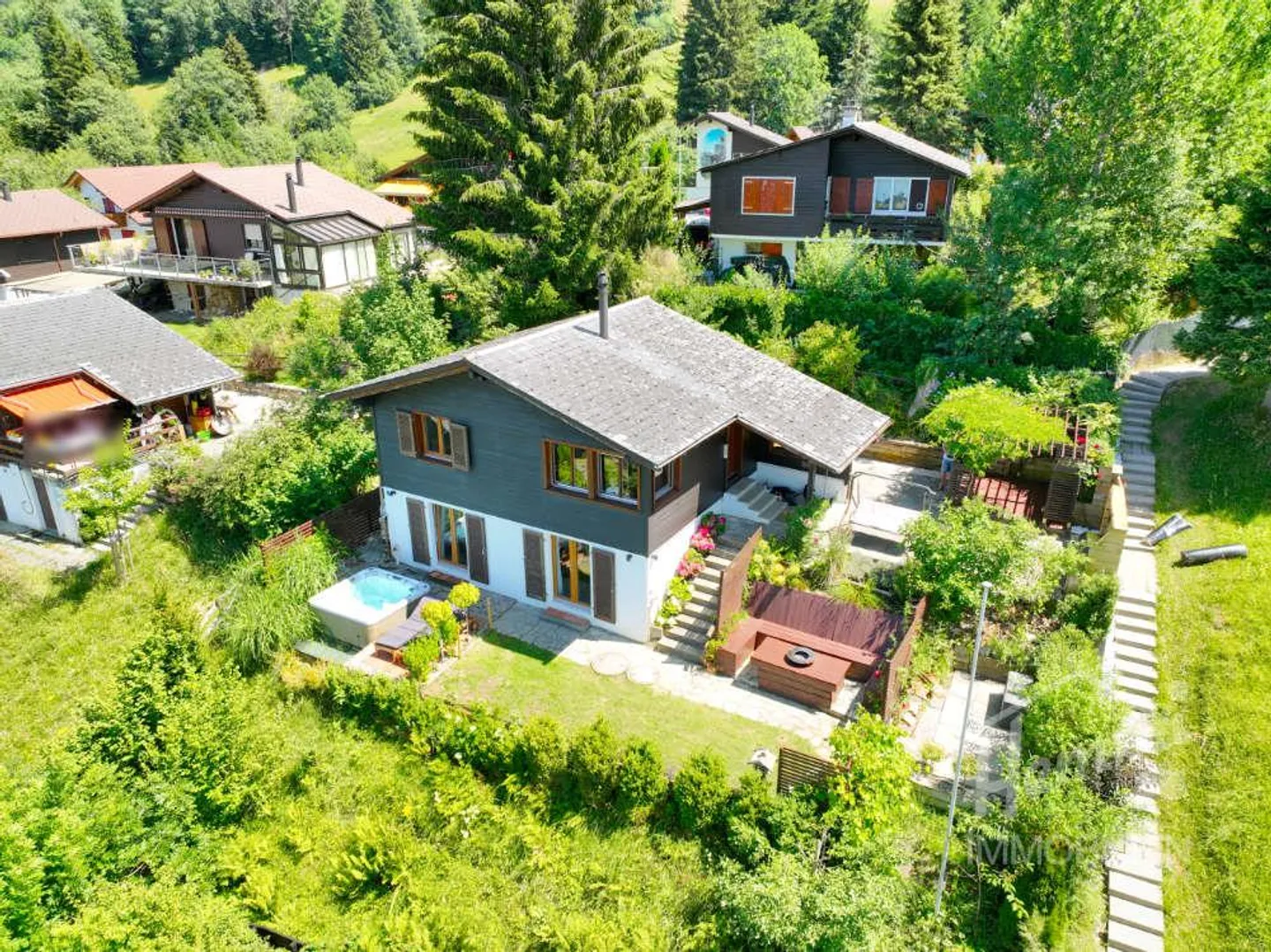 Mountain Jewel with Dreamlike View - Photo 19 of 28