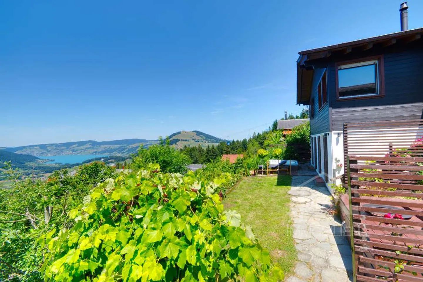 Mountain Jewel with Dreamlike View - Photo 22 of 28