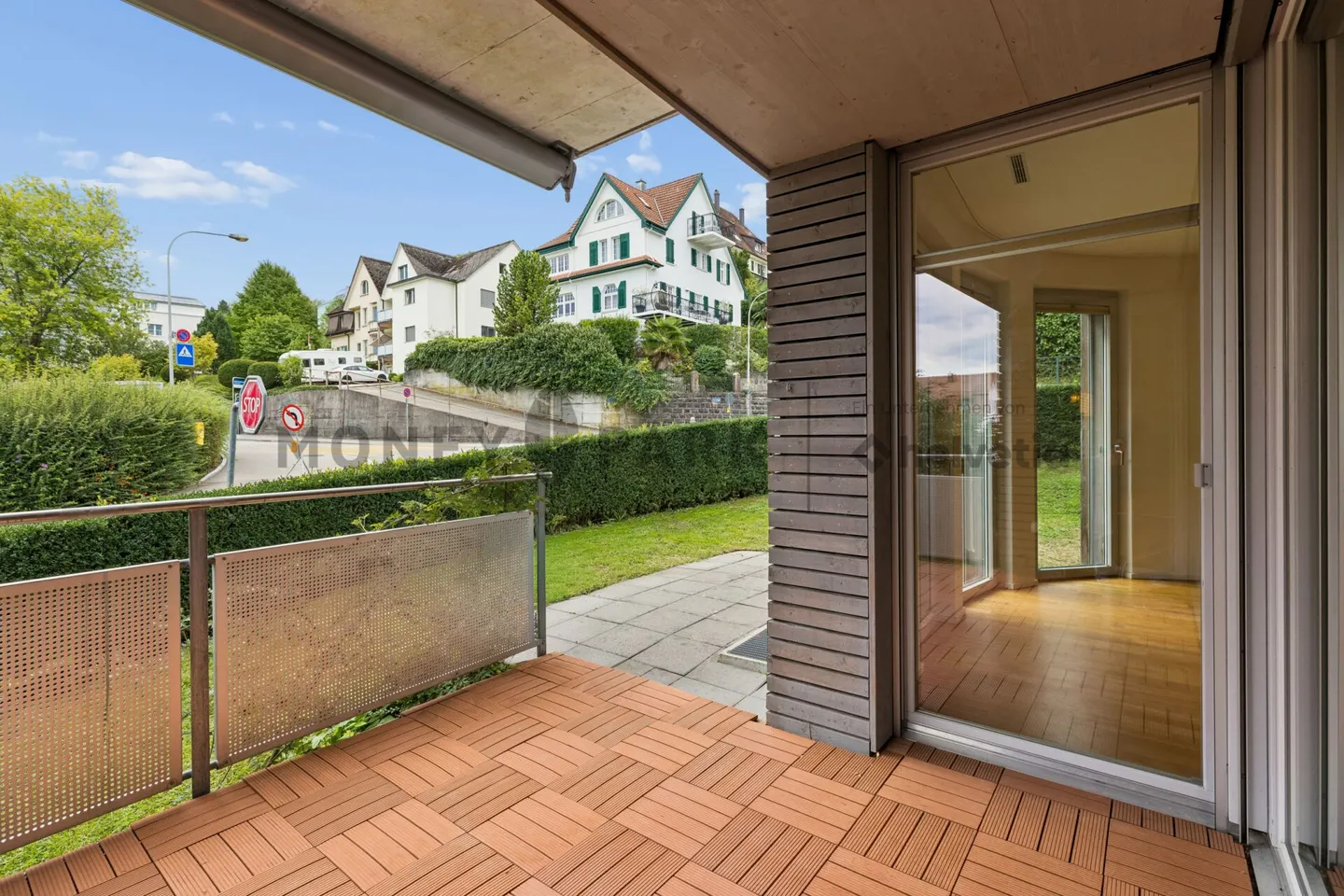 Attractive 4.5-room garden apartment with generous outdoor area - Photo 9 of 11