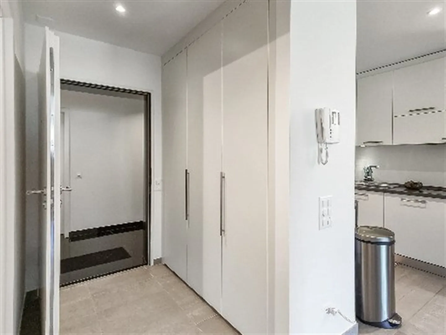 Paradiso - appartamento moderno e arredato con 2,5 stanze - Foto 7 di 11