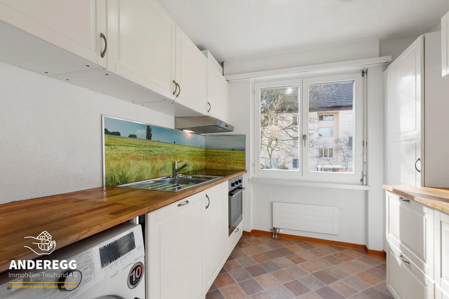 Sonnige 4-Zi.-Eigentumswohnung mit Balkon und Tiefgaragen-PP - Photo 6 of 13