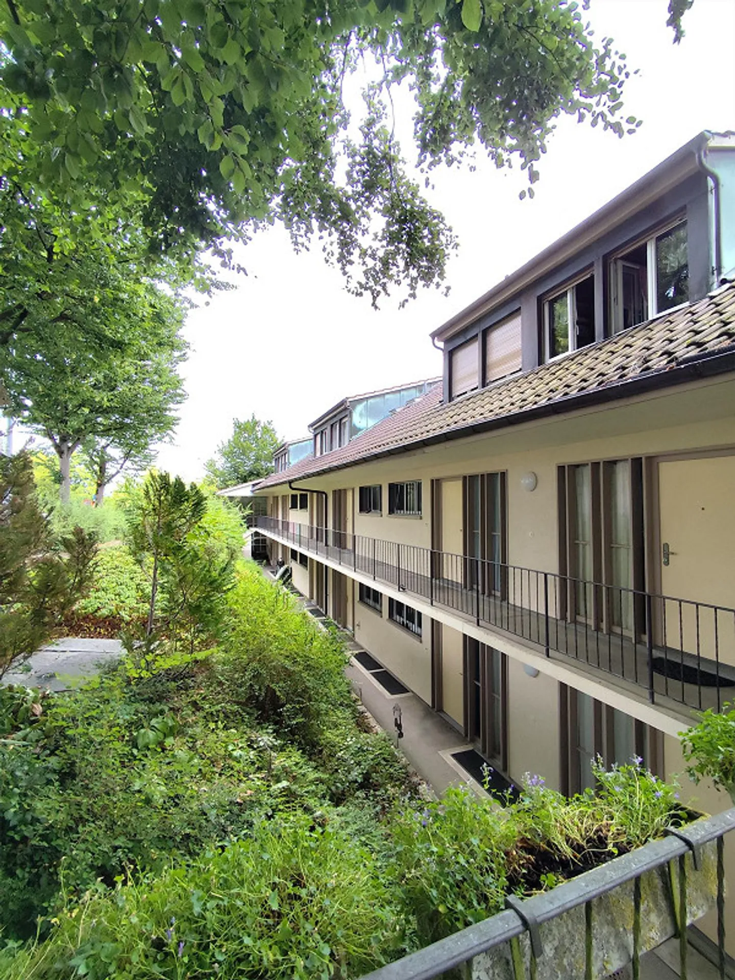 Appartamento duplex di 3,5 stanze a Bruderholz - Foto 1 di 13