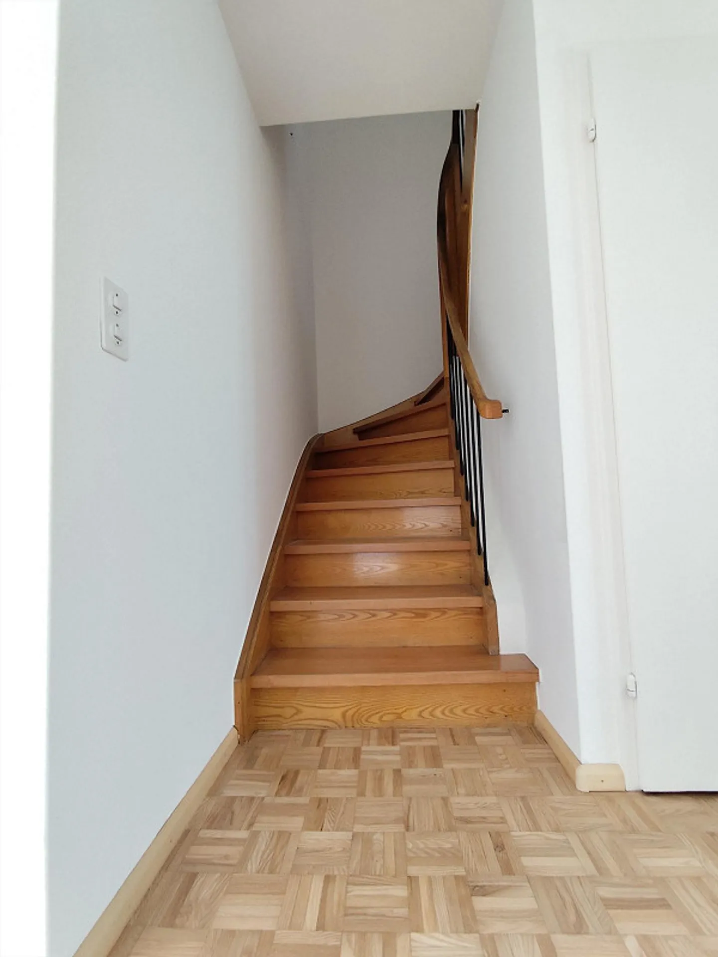 Appartamento duplex di 3,5 stanze a Bruderholz - Foto 7 di 13