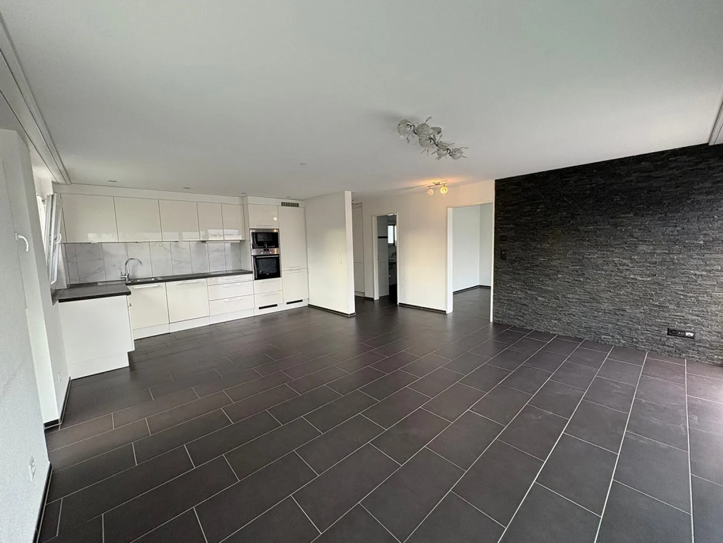 Charmante Attika-Wohnung - Foto 2 von 8