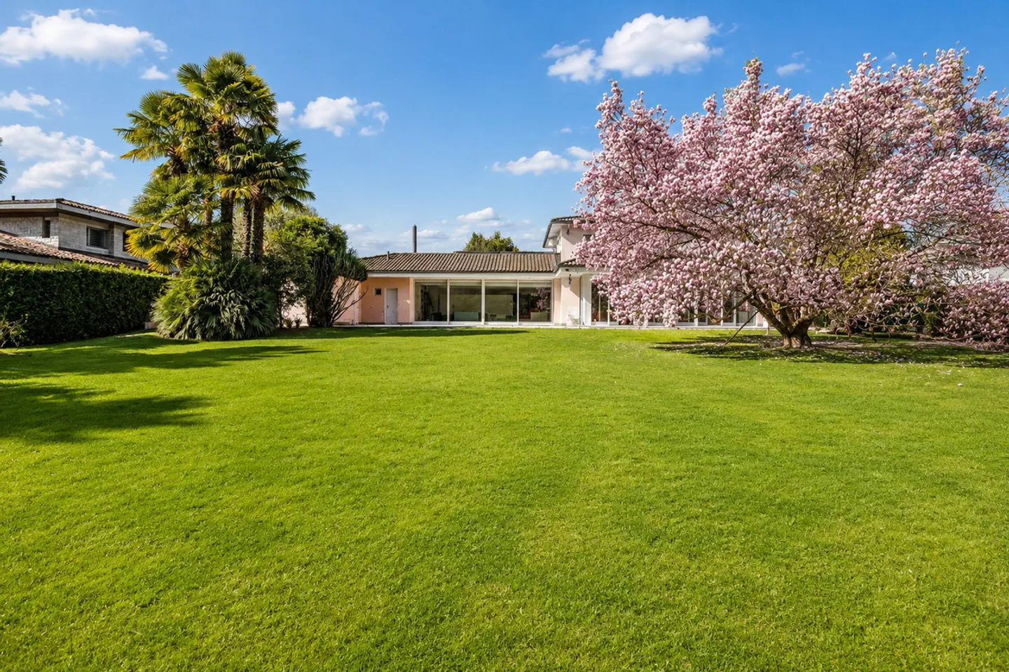 Villa elegante sul lago Ceresio - Foto 5 di 21