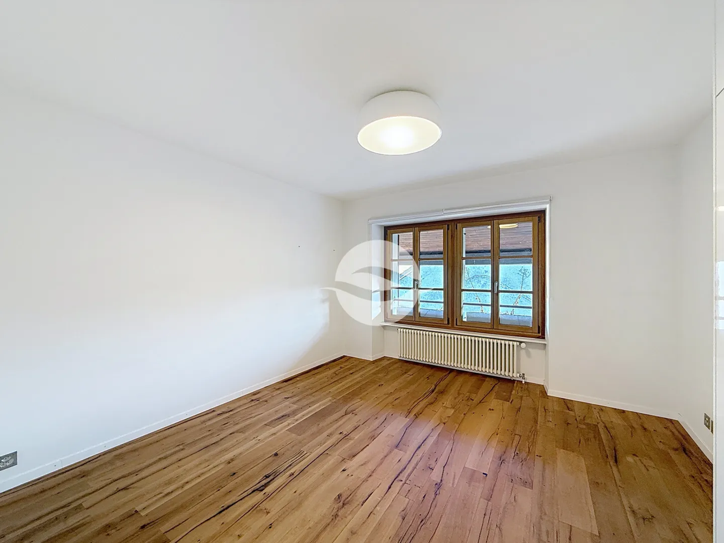 Spacious and bright village house in the heart of Soral - Photo 8 of 12