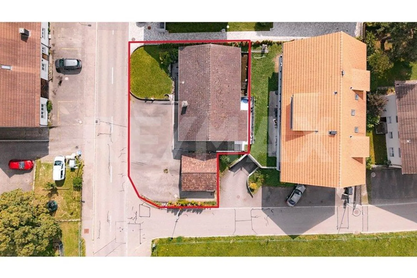 Vivre ou Investir | Maison Spacieuse à Deux Familles avec un Grand Potentiel - Photo 2 sur 5