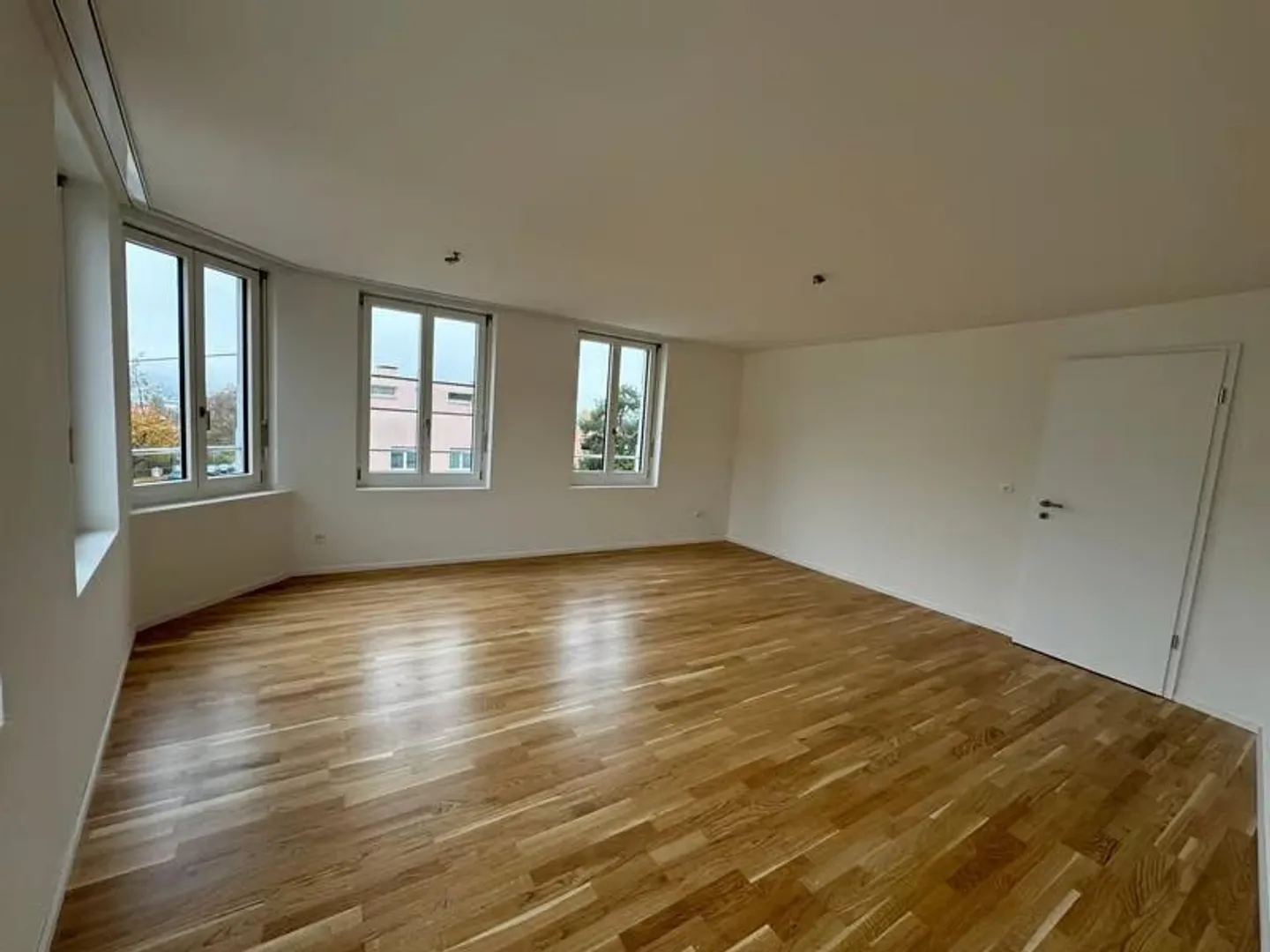 Appartamento moderno in posizione centrale in affitto - Foto 4 di 9
