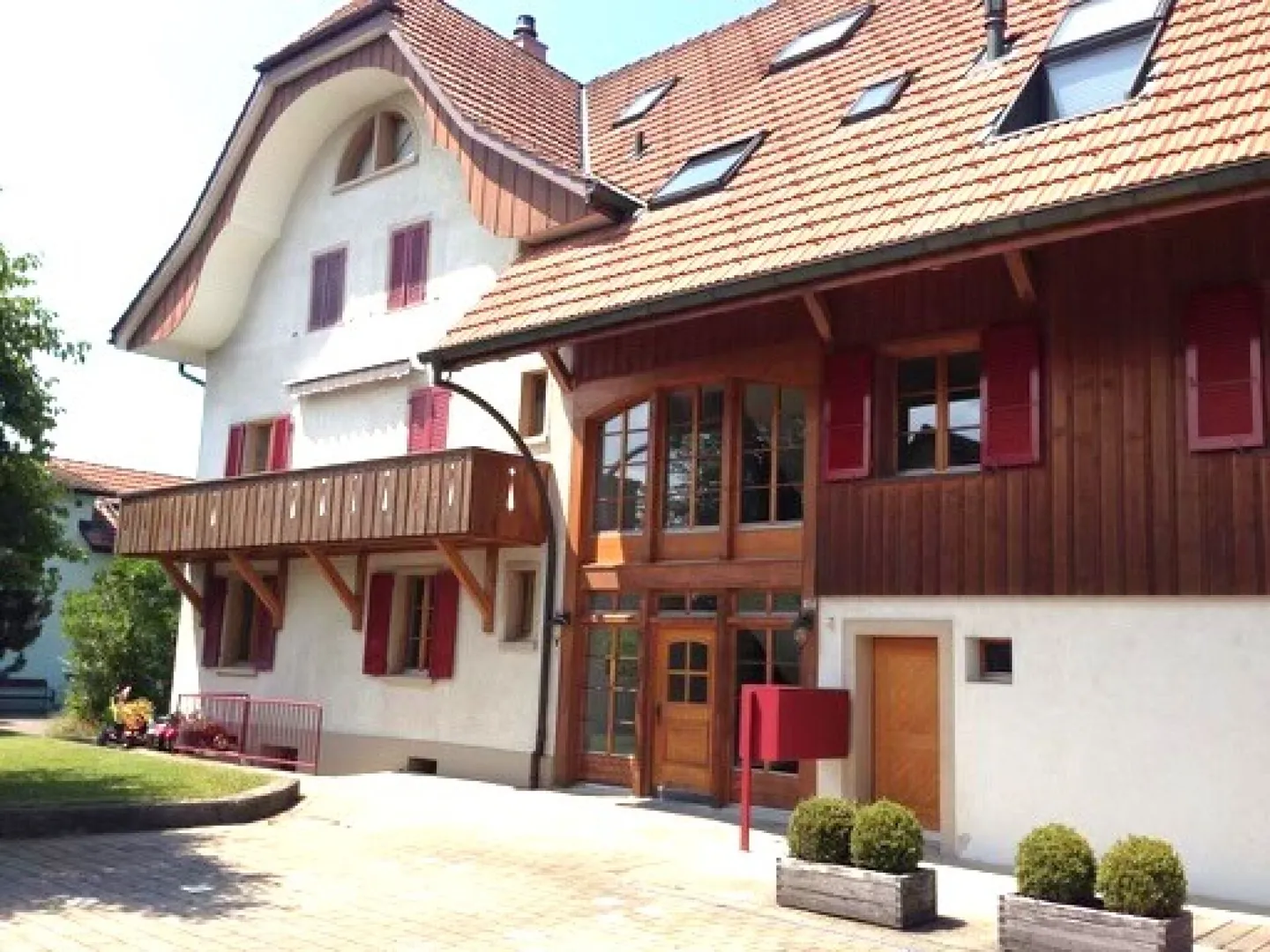 Charmant avec espace de jardin et poêle suédois - Photo 2 sur 6