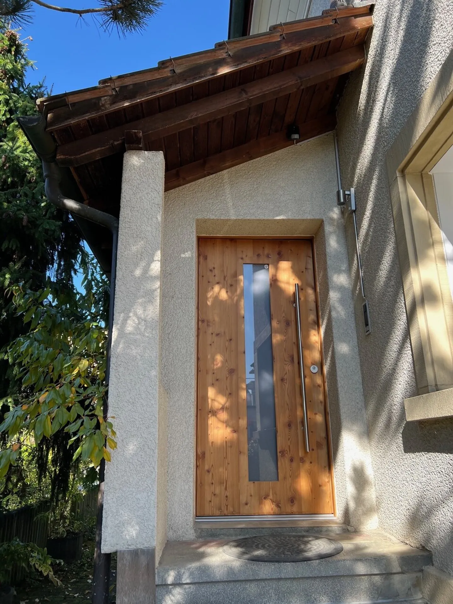 Vor Zürich - freistehendes 6 ½ Zimmer EFH an ruhiger Lage in Schlieren - Foto 1 von 9