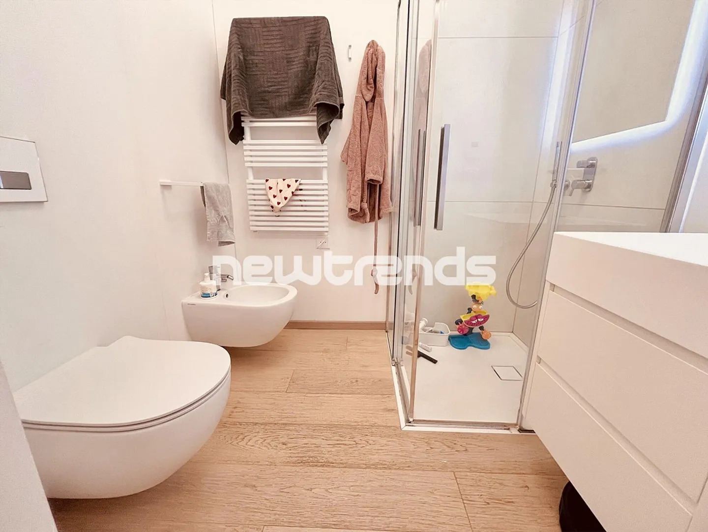 Montagnola – Arasio : penthouse 4,5 pièces avec terrasse et vue dégagée. - Photo 5 sur 14