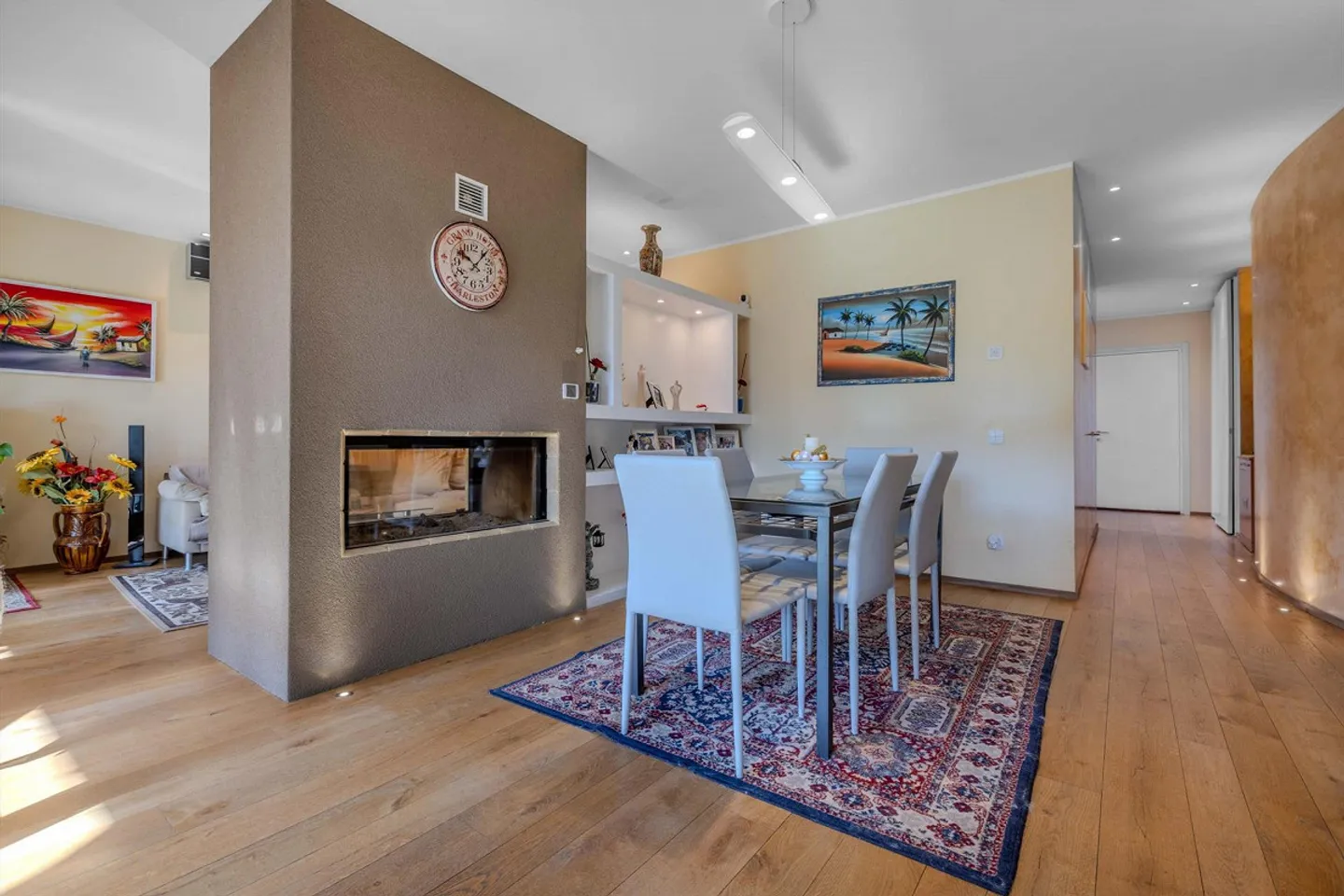 STUNNING 6.5 ROOM HOUSE ON ONE FLOOR WITH GARDEN IN STABIO - Photo 5 of 9