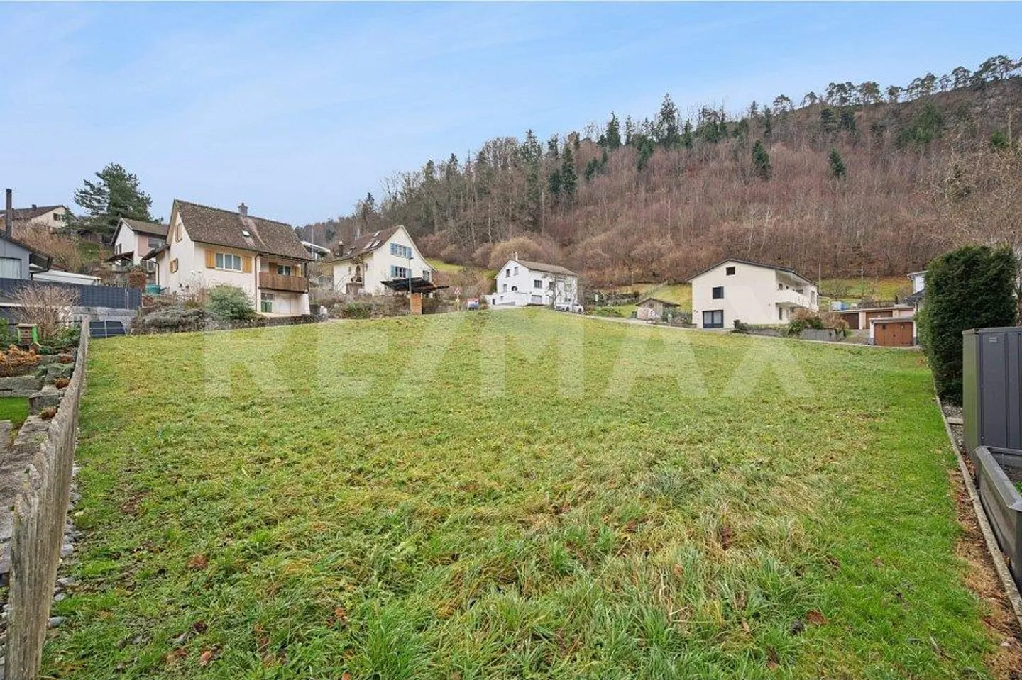 Building land in a quiet residential area on the sunny slope - Photo 9 of 13