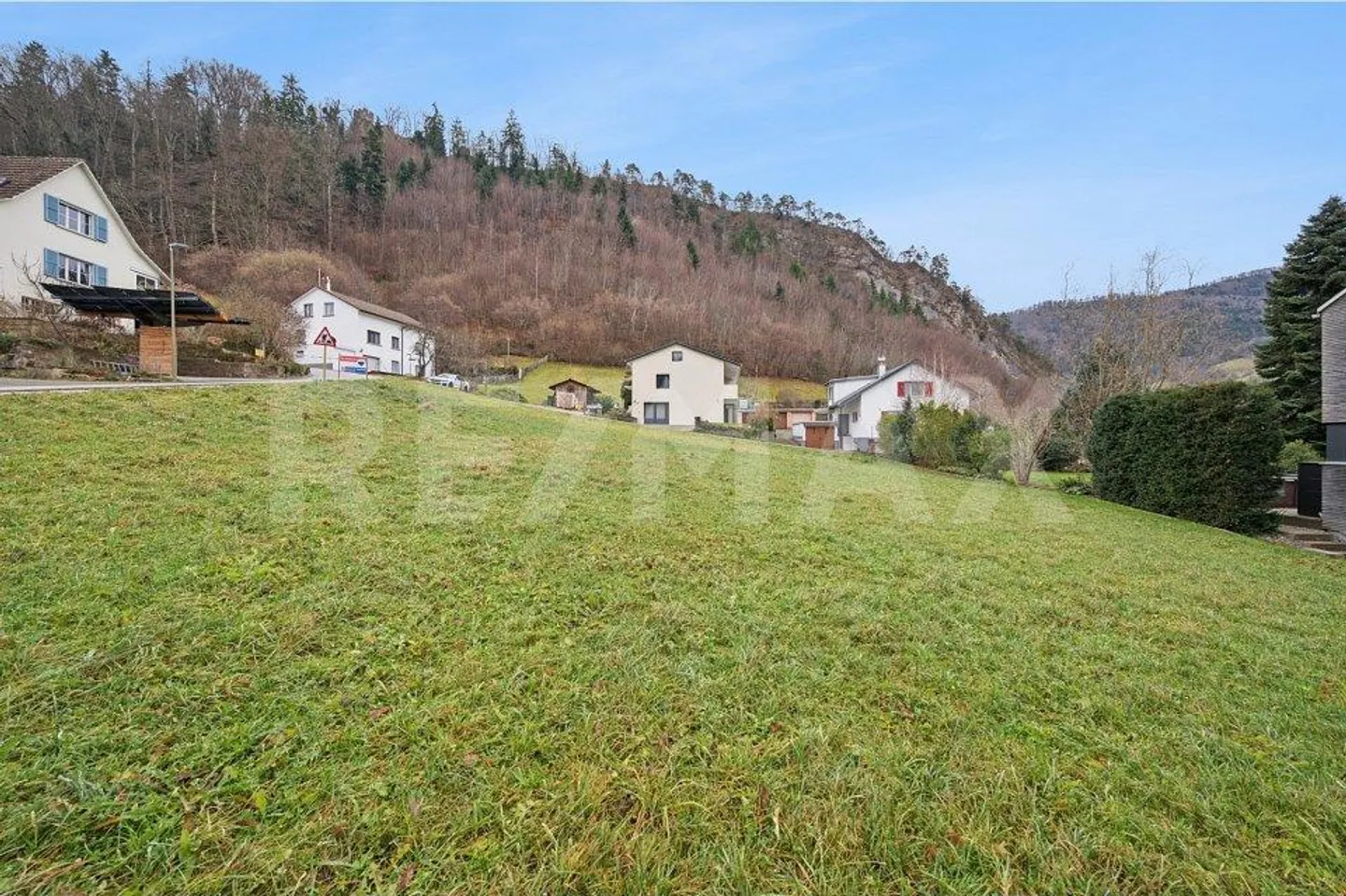 Building land in a quiet residential area on the sunny slope - Photo 13 of 13