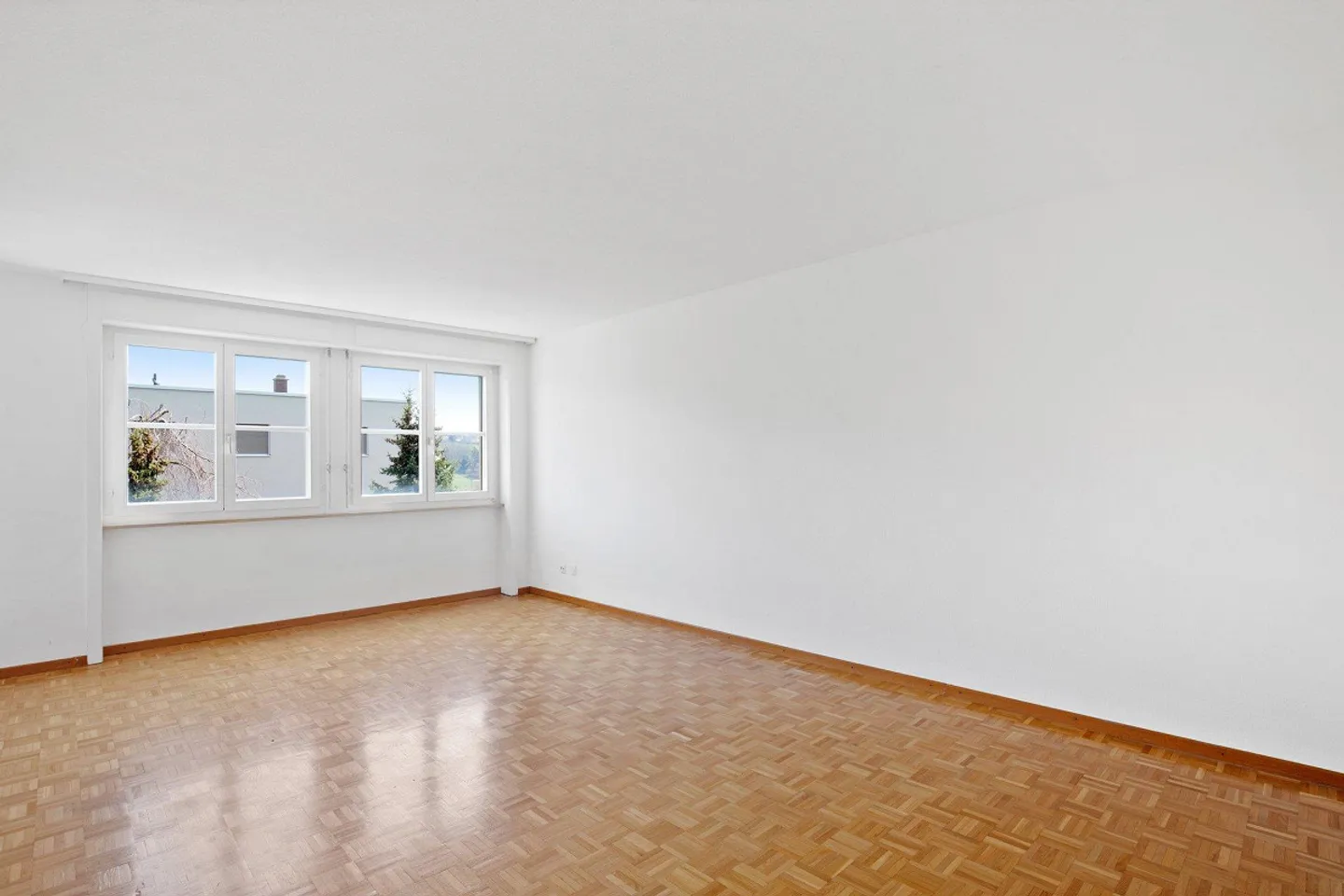 Appartement spacieux avec balcon - Photo 2 sur 8