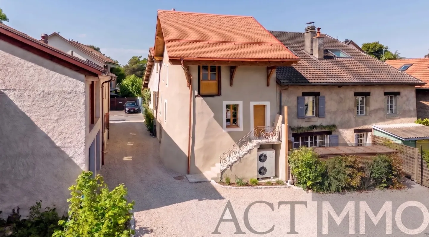 Maison de Caractère Rénovée - Photo 2 sur 7