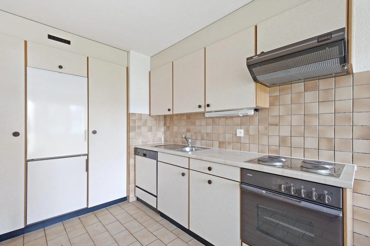 Appartement spacieux avec balcon - Photo 3 sur 8