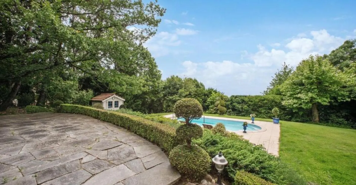 Elegance, intimacy and charm! - Photo 1 of 5