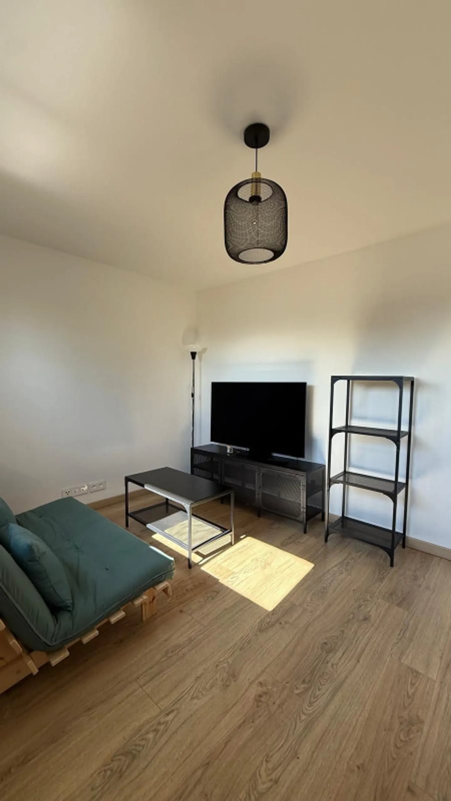 Apartment in Versonnex for 1400fr - Photo 2 of 7