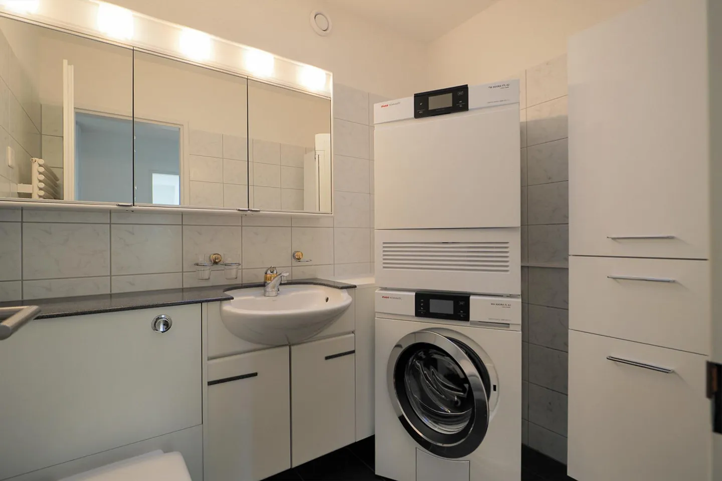 Attikawohnung mit Panoramaseesicht! - Foto 9 von 13