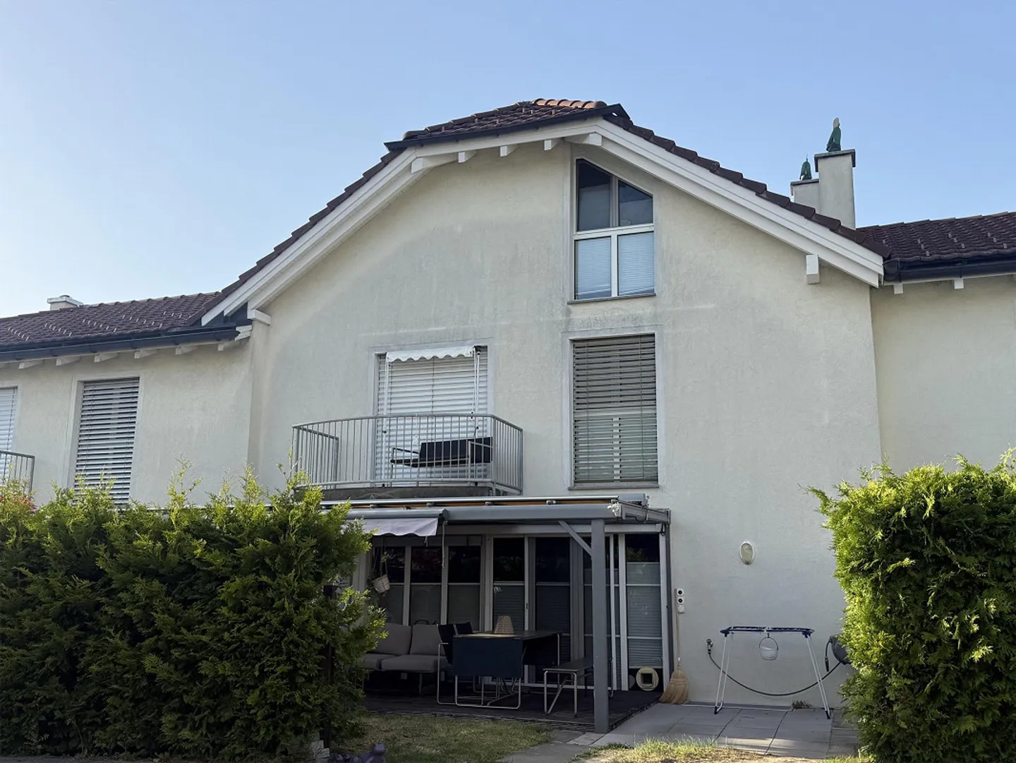 Maison individuelle en bande de 6,5 pièces - Photo 1 sur 11