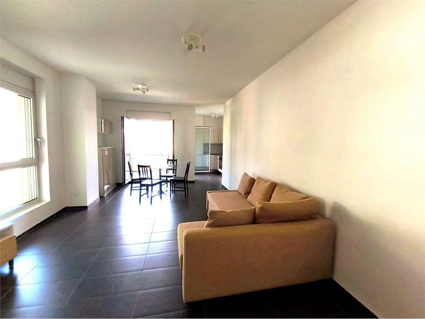 Appartamento Charmante con Terrazzo - Foto 5 di 7