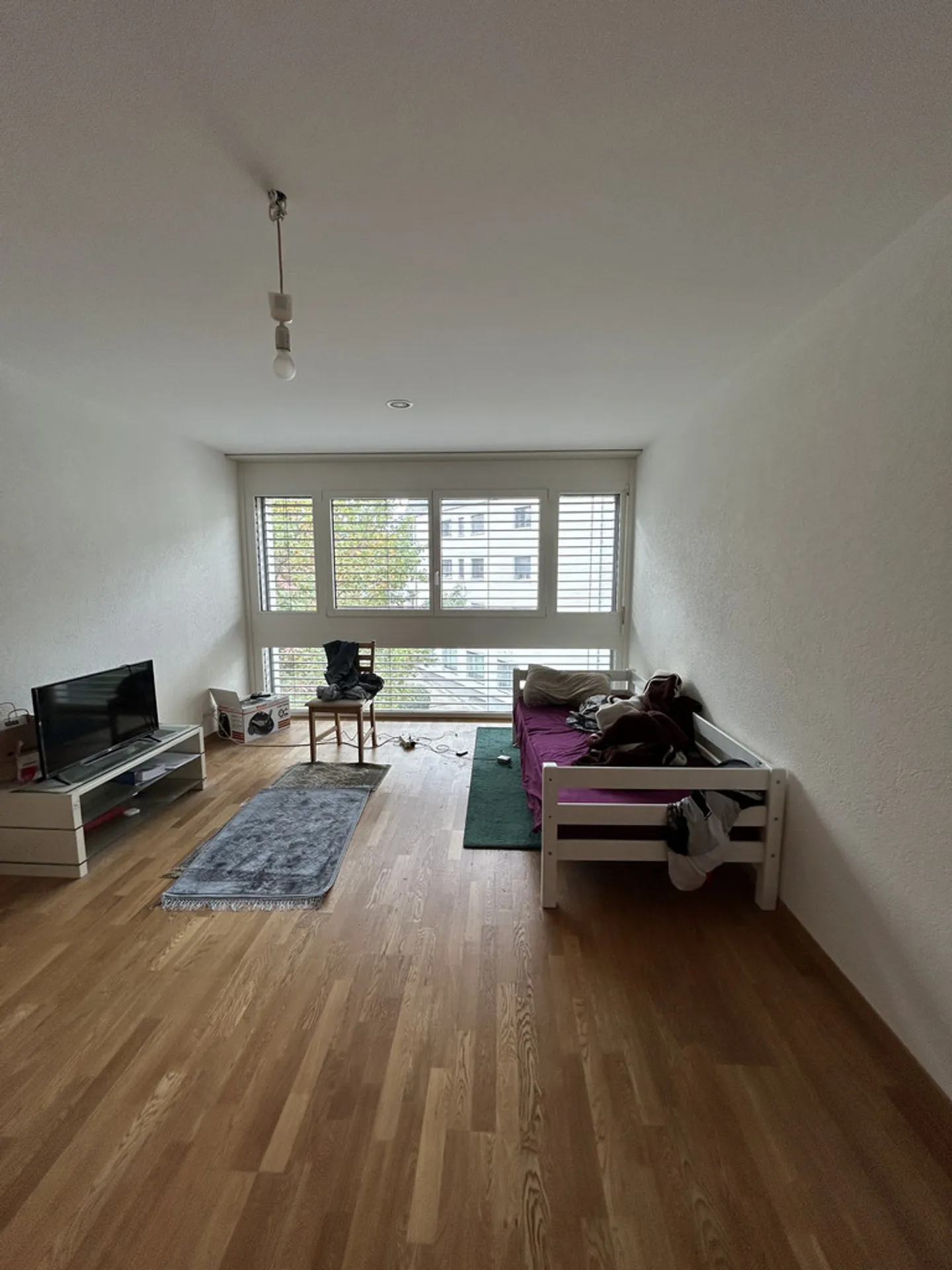 Large studio in the center of Renens available - Photo 4 of 7