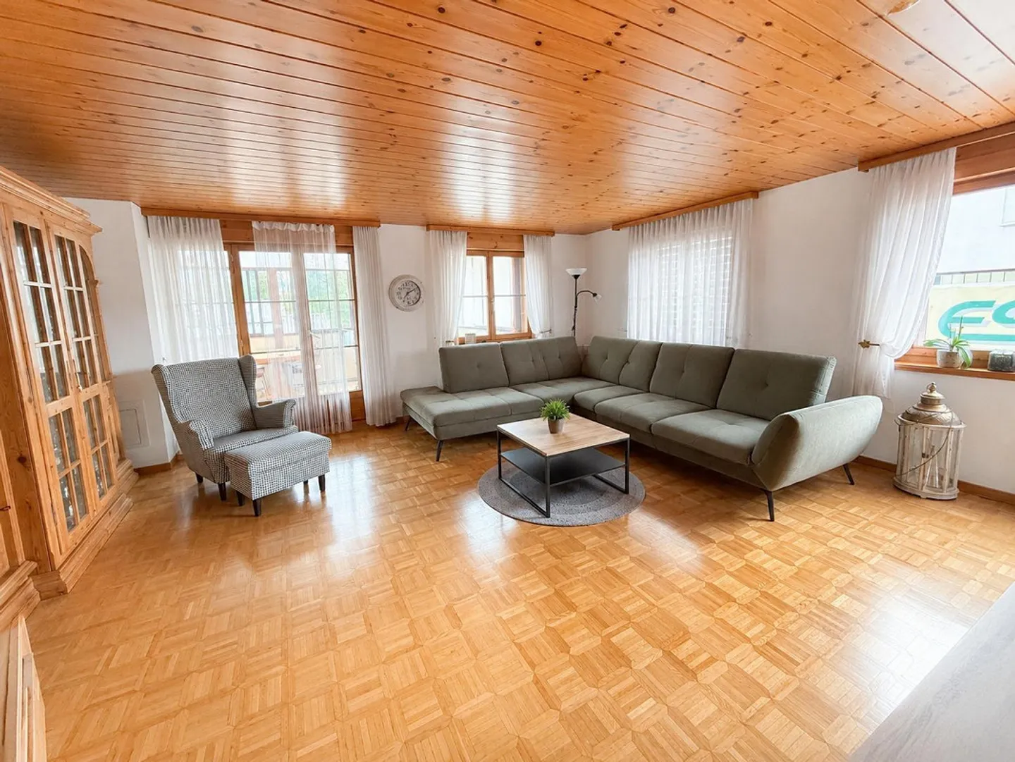 Geräumiges Einfamilienhaus mit Garten - Foto 9 von 22