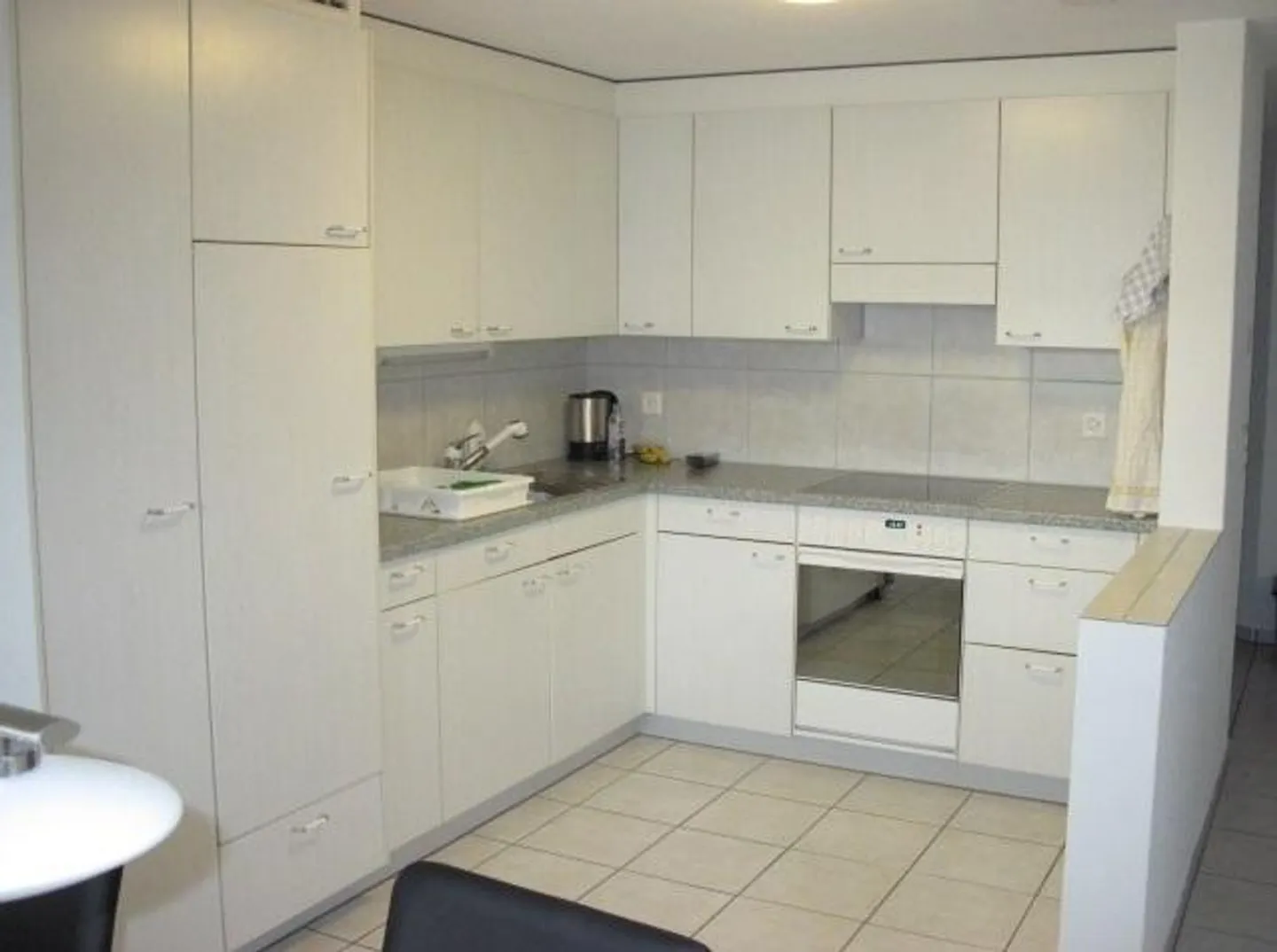 2.5 Room Apartment in Hagenbuch - Photo 3 of 6