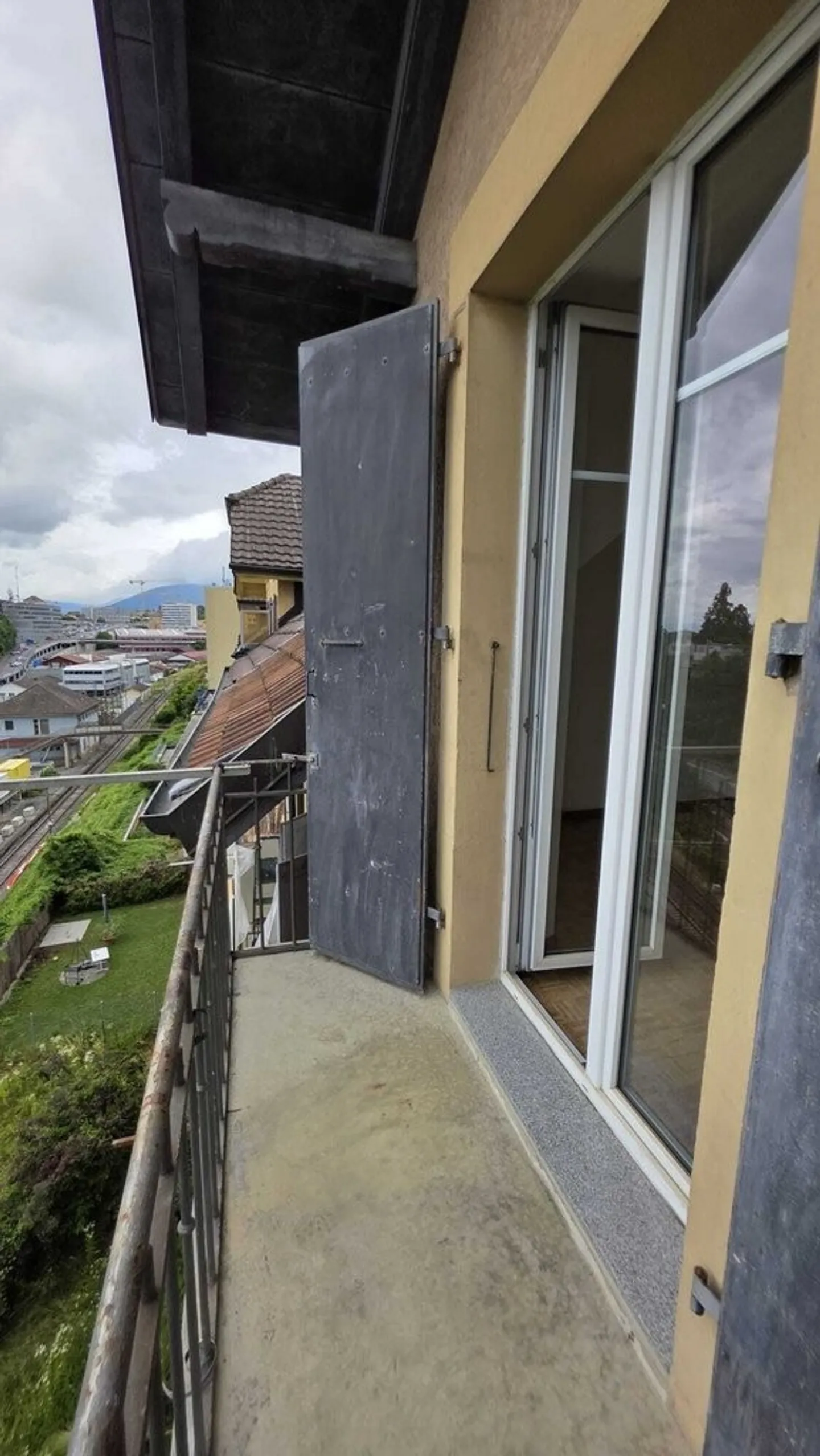 Bellissimo appartamento di 3 locali con balcone - Foto 7 di 9
