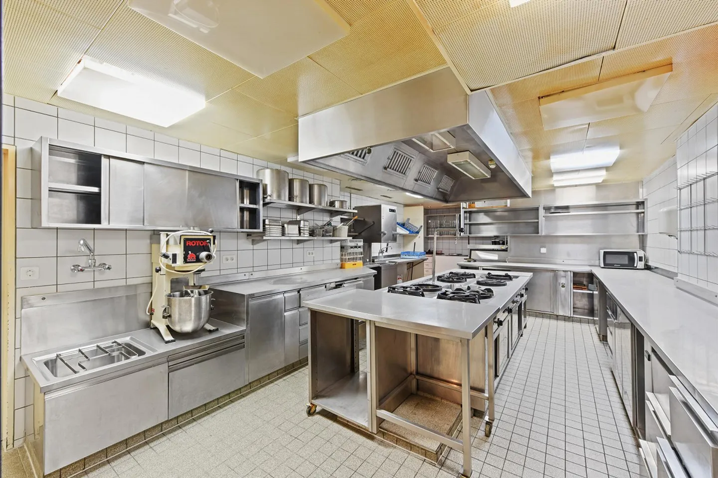 Restaurant mit Profi-Gastro-Küche in Herisau (fast 300 m², 70 Sitzp... - Foto 12 von 13