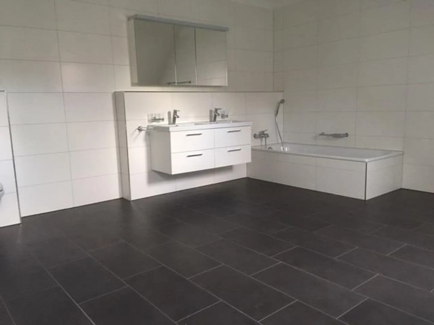 Accogliente appartamento mansardato di 4,5 locali in posizione attraente - Foto 6 di 12
