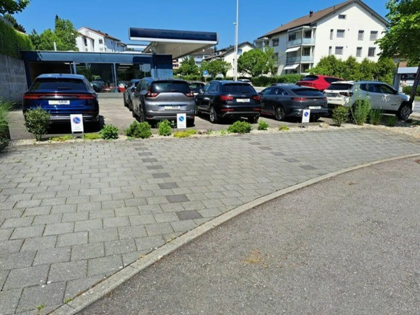 Outdoor parking space for rent in Sursee - Photo 2 of 3