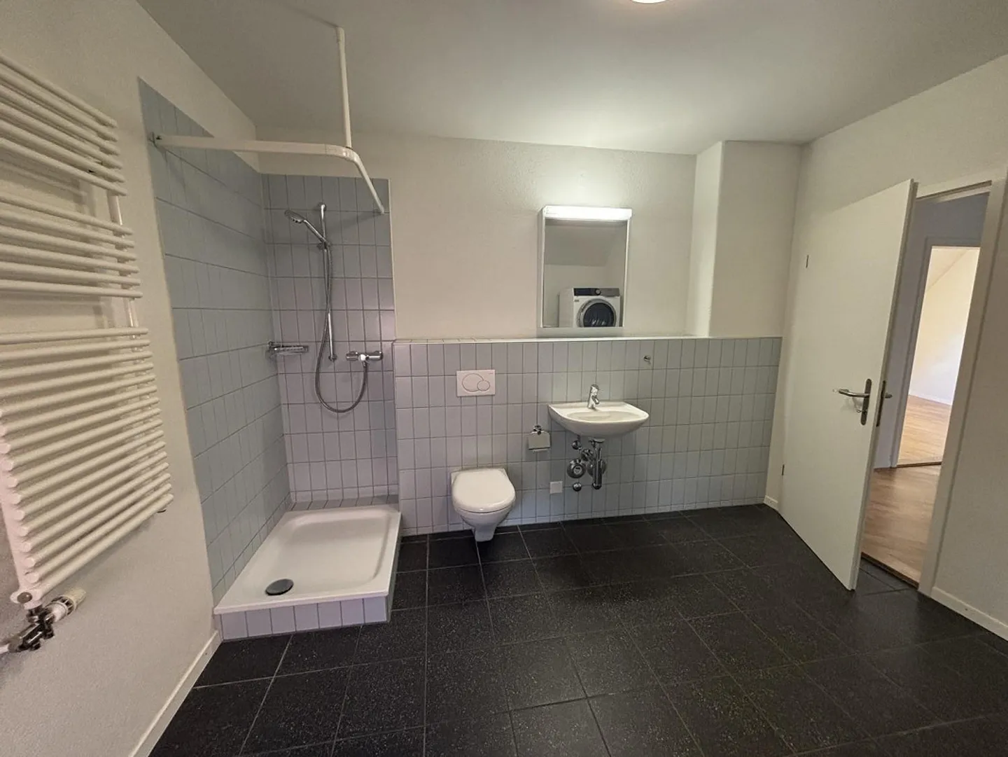 Appartement 4,5 pièces au-dessus des toits de Bienne - Photo 13 sur 13