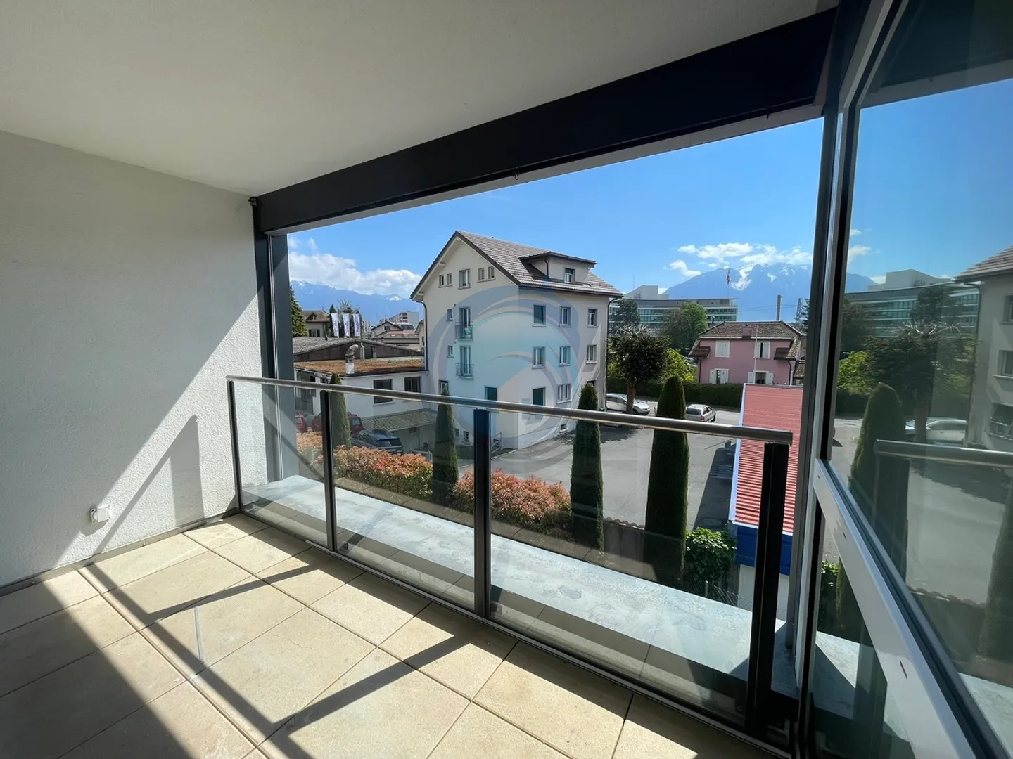 MAGNIFICENT 4.5-ROOM APARTMENT - Photo 11 of 15