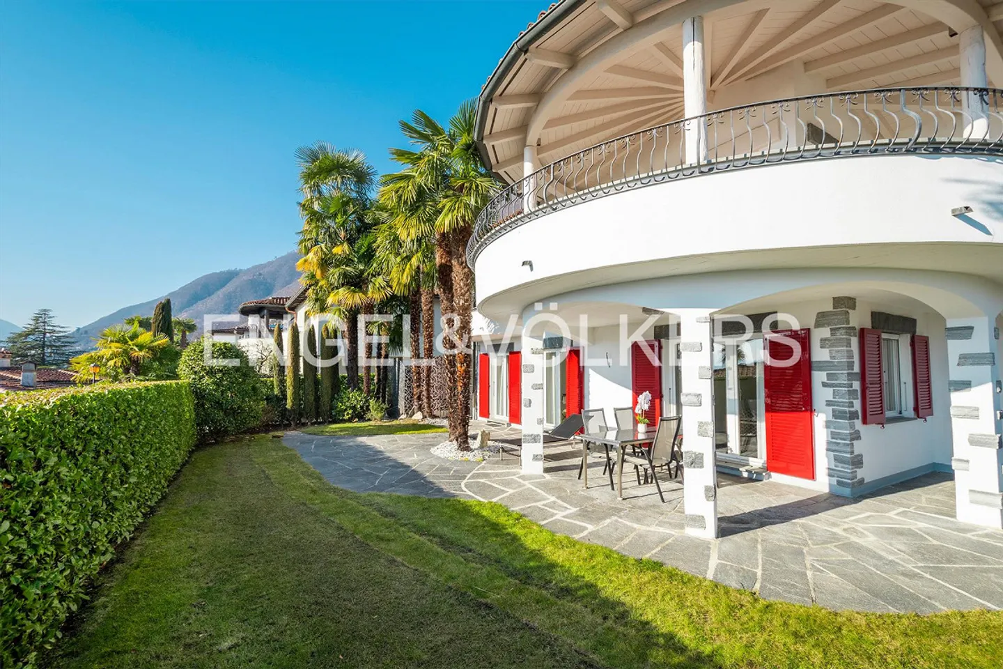 Palms, Sun and Lake View (46) - Photo 10 of 11
