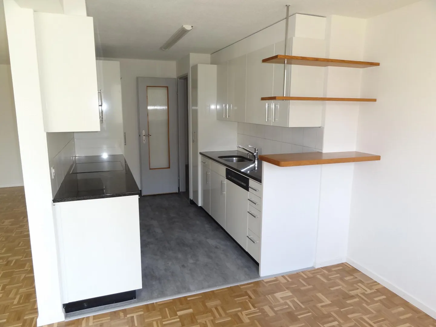 Lichtdurchflutete Wohnung – Wohnen in zentraler und grüner Umgebung - Foto 4 von 8