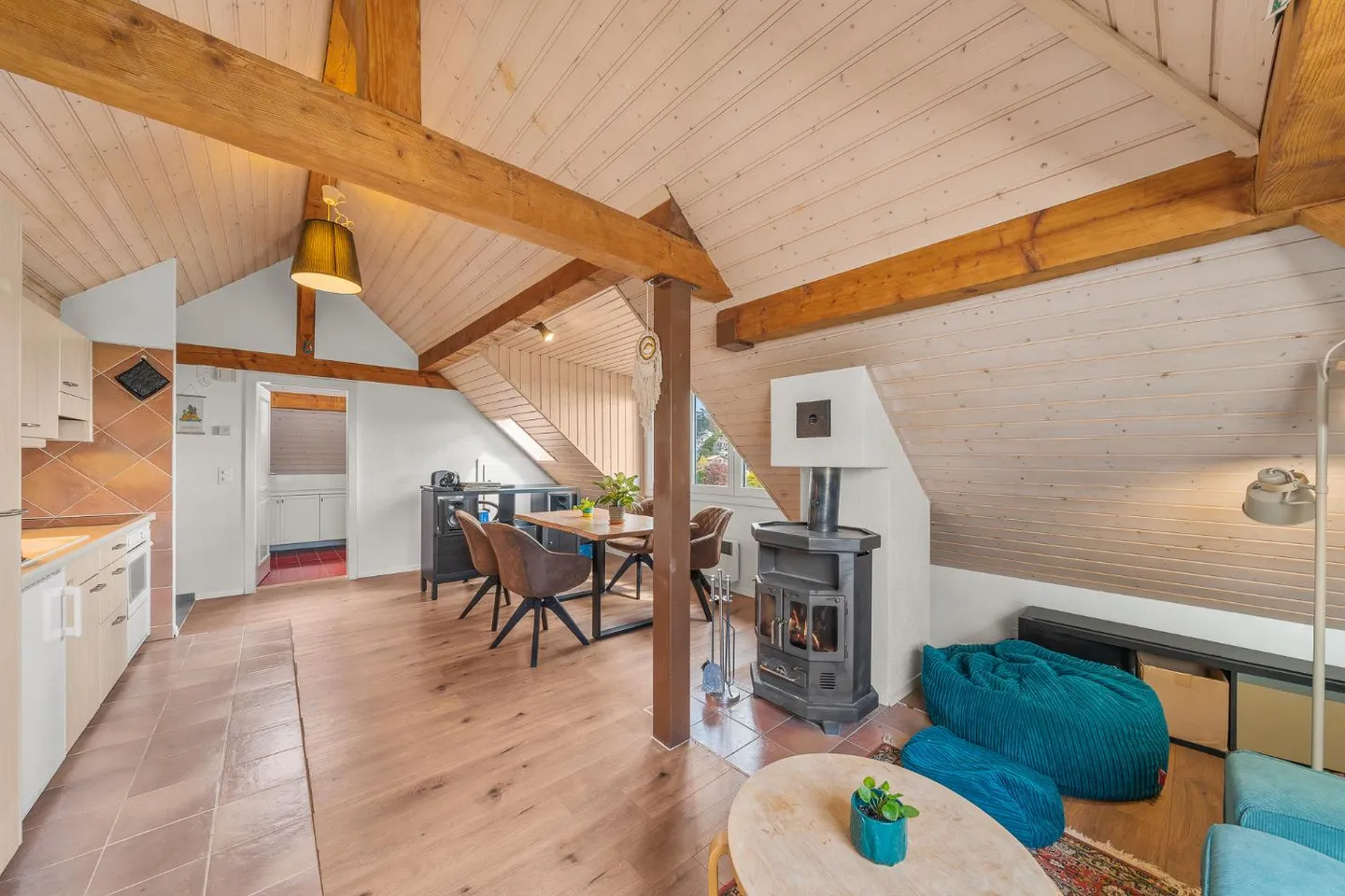 Splendida casa indipendente di 5,5 locali + studio con ingresso indipendente - giardino - Foto 15 di 18