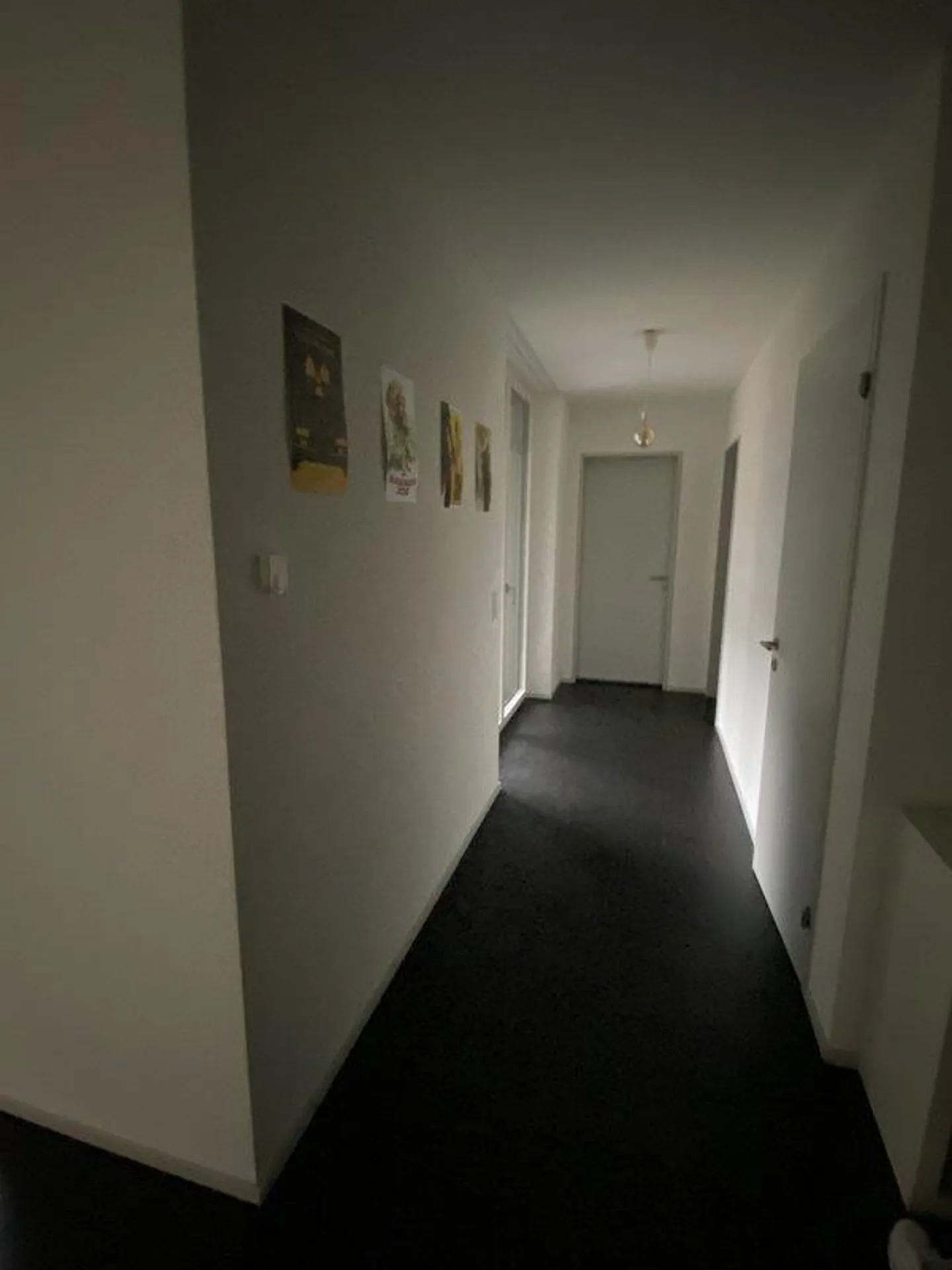 Camera condivisa arredata - Foto 3 di 4